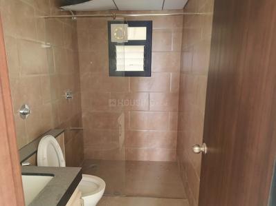 Bathroom Image of 1450 Sq.ft 3 BHK Apartment / Flat for rent in Purva Atmosphere, R.K. Hegde Nagar Bengaluru for Rs. 68000