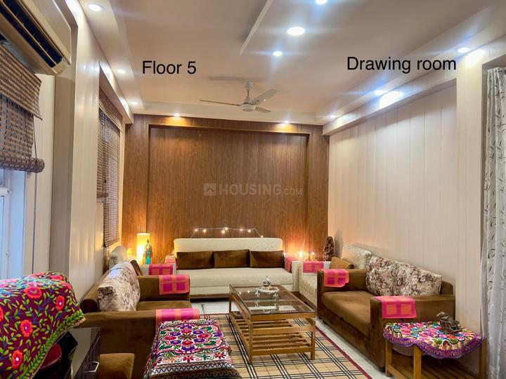 Palm Court Apartments Main Image 1