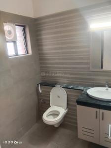 Bathroom Image of 1860 Sq.ft 3 BHK Villa for rent in Casagrand Amberley, Thazhambur Chennai for Rs. 36000