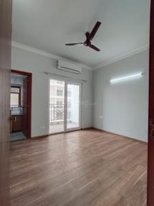 Bedroom Image of 2130 Sq.ft 3 BHK Apartment / Flat for sale in Central Park Aqua Front Towers, Sector 33 Sohna for Rs. 28500010