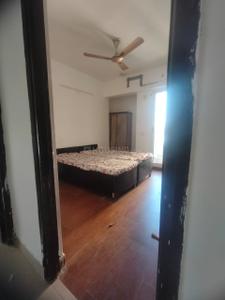 Bedroom Image of 1125 Sq.ft 3 BHK Apartment / Flat for rent in Agarwal Associates City Apartment Phase 2 , Wave City Ghaziabad for Rs. 16000