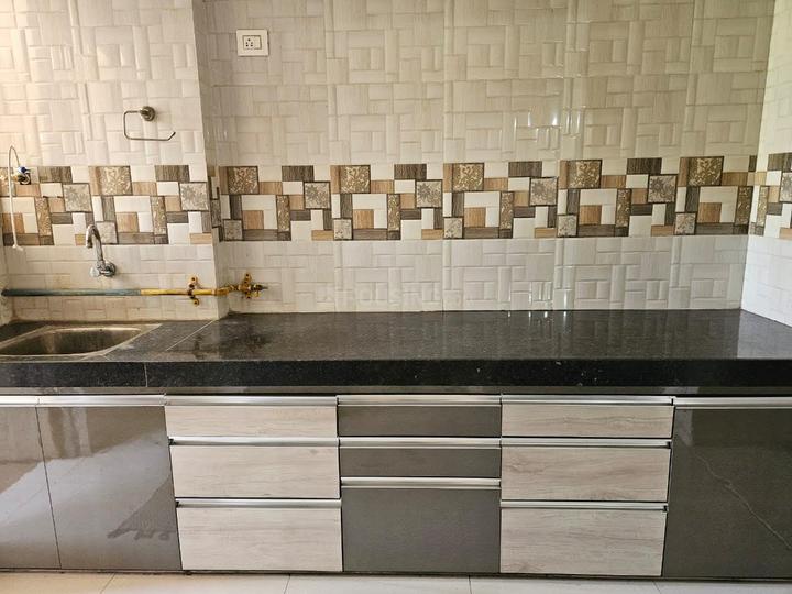 near daxini soc Main Image 1