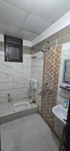 Bathroom Image of 720 Sq.ft 2 BHK Apartment / Flat for sale in Shastri Nagar Ghaziabad for Rs. 4800000