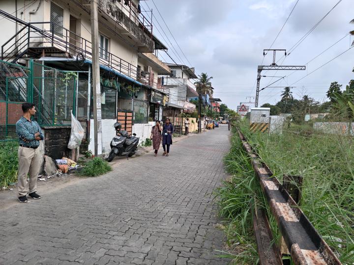 Panampilly Nagar Main Image 1