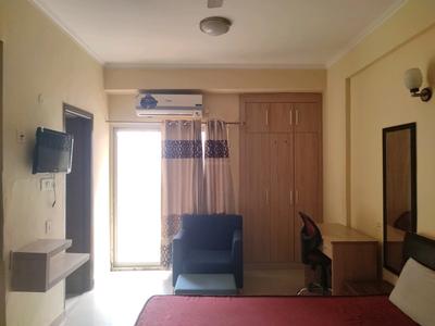 Bedroom Image of 400 Sq.ft 1 RK Apartment / Flat for rent in Supertech Ecociti, Sector 137 Noida for Rs. 19700