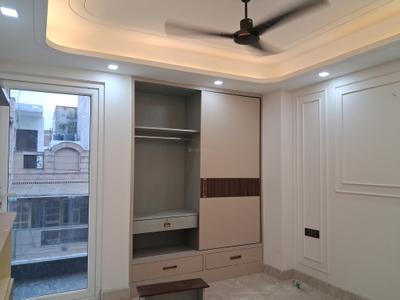 Bedroom Image of 1350 Sq.ft 3 BHK Builder Floor for sale in Paschim Vihar New Delhi for Rs. 27000000