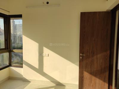 Bedroom Image of 928 Sq.ft 2 BHK Apartment / Flat for sale in The Atmosphere, Mulund West Mumbai for Rs. 18500000