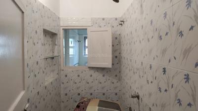 Image of 750 Sq.ft 2 BHK Apartment / Flat for sale in Golf Green, Kolkata for Rs. 3350000