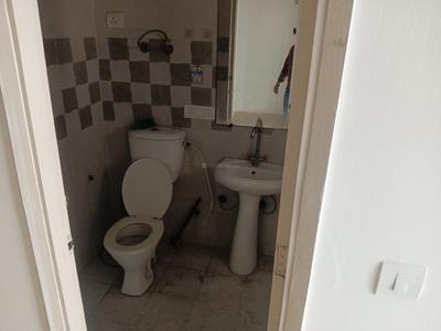 Image of 1075 Sq.ft 2 BHK Apartment / Flat for rent in Gaur City 7th Avenue, Noida Extension, Greater Noida for Rs. 23000