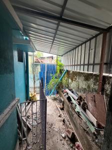 Balcony Image of 1000 Sq.ft 4 BHK Independent House for sale in Paikpara Kolkata for Rs. 13500000