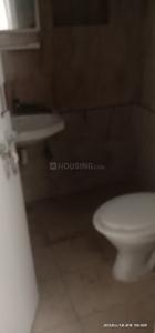 Bathroom Image of 1400 Sq.ft 2.5 BHK Apartment / Flat for rent in Mahavir Apartment, Sector 29 Noida for Rs. 38000