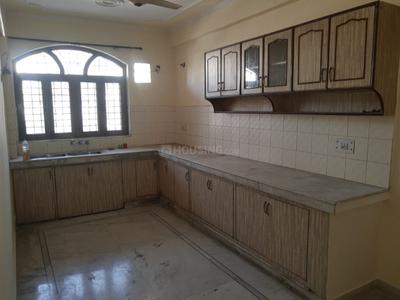 Kitchen Image of 1800 Sq.ft 3 BHK Independent House for rent in Sector 10A Gurgaon for Rs. 32000