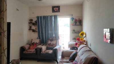 Living Room Image of 850 Sq.ft 2 BHK Apartment / Flat for sale in Amanora Trendy Homes, Hadapsar Pune for Rs. 9500000