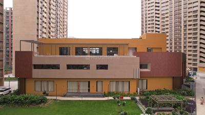 Image of 1205 Sq.ft 2 BHK Apartment / Flat for rent in Adani Aster Phase 1, Vaishno Devi Circle, Ahmedabad for Rs. 41000