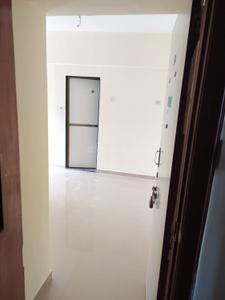 Hall Image of 850 Sq.ft 3 BHK Apartment / Flat for rent in HDIL The Meadows, Goregaon West Mumbai for Rs. 70000