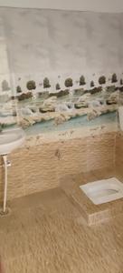 Bathroom Image of 1200 Sq.ft 2 BHK Independent House for rent in Dafi Varanasi for Rs. 12000