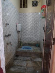 Bathroom Image of 800 Sq.ft 2 BHK Apartment / Flat for rent in Paschim Putiary Kolkata for Rs. 15000