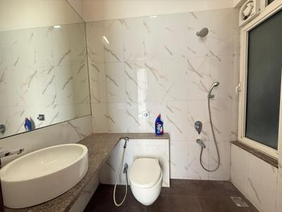 Image of 1000 Sq.ft 2 BHK Apartment / Flat for rent in K Raheja Interface Heights, Malad West, Mumbai for Rs. 73000