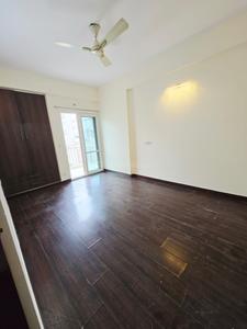 Bedroom Image of 1550 Sq.ft 3 BHK Apartment / Flat for sale in Mahagun Moderne, Sector 78 Noida for Rs. 21000000