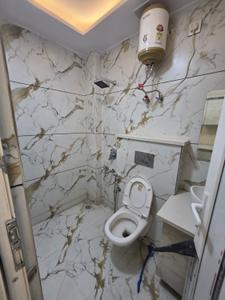 Bathroom Image of 550 Sq.ft 1 RK Builder Floor for rent in Rajouri Garden New Delhi for Rs. 12500