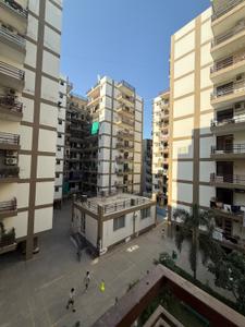 Balcony Image of 2200 Sq.ft 4 BHK Apartment / Flat for sale in Royale Mansions, Dhakoli Zirakpur for Rs. 12600000