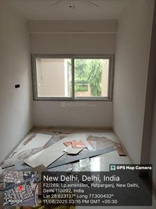 Bedroom Image of 1200 Sq.ft 3 BHK Apartment / Flat for sale in Saraswati Kunj, Patparganj New Delhi for Rs. 22500000