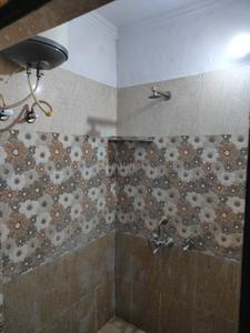 Bathroom Image of 850 Sq.ft 1 BHK Independent House for rent in Vrindavan Yojana Lucknow for Rs. 9000