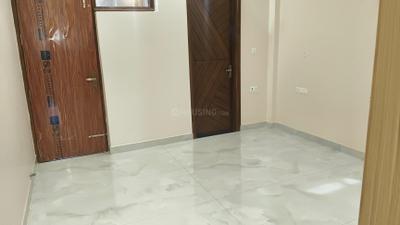 Bedroom Image of 1800 Sq.ft 2 BHK Builder Floor for rent in Sector 108 Noida for Rs. 39000