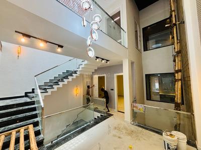 Living Room Image of 3010 Sq.ft 4 BHK Independent House for sale in Chitaipur Varanasi for Rs. 19500000