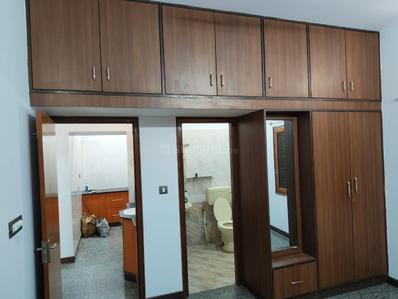 Bedroom Image of 1100 Sq.ft 2 BHK Builder Floor for rent in Indira Nagar Bengaluru for Rs. 65000