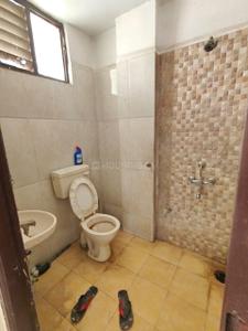 Bathroom Image of 601 Sq.ft 1 BHK Apartment / Flat for rent in Mahalakshmi Nagar Indore for Rs. 12000