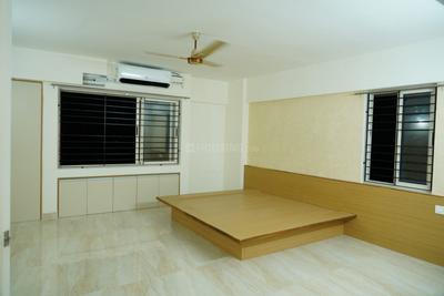 Bedroom Image of 3345 Sq.ft 4.5 BHK Apartment / Flat for rent in SPR Osian Chlorophyll, Porur Chennai for Rs. 100000
