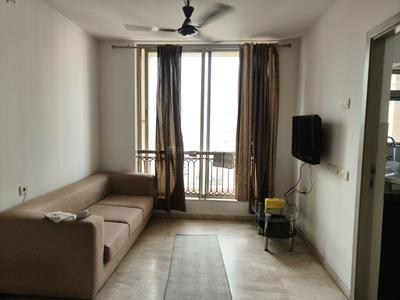 Hall Image of 630 Sq.ft 1 BHK Apartment / Flat for rent in Hiranandani Lavinia, Thane West Thane for Rs. 40000
