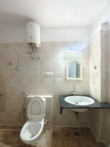 Image of 1220 Sq.ft 2 BHK Apartment / Flat for rent in Sumadhura Anantham, Singasandra, Bengaluru for Rs. 42000