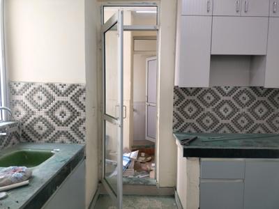 Kitchen Image of 722 Sq.ft 2 BHK Apartment / Flat for sale in Jaypee Kosmos, Sector 133 Noida for Rs. 7500000