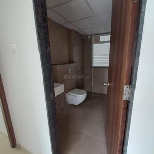 Bathroom Image of 1300 Sq.ft 3 BHK Apartment / Flat for sale in Runwal The Central Park, Chinchwad Pune for Rs. 14500000