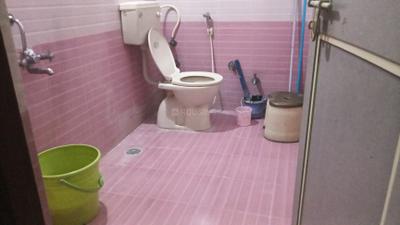 Bathroom Image of 250 Sq.ft 1 RK Builder Floor for rent in London Street Nagpur for Rs. 8000