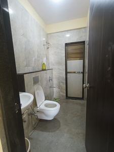 Bathroom Image of 1500 Sq.ft 3.5 BHK Apartment / Flat for rent in Kolshet Thane for Rs. 60000
