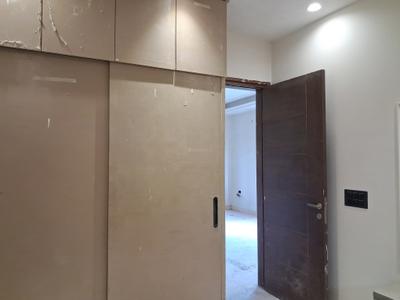 Bedroom Image of 900 Sq.ft 3 BHK Builder Floor for sale in Paschim Vihar New Delhi for Rs. 21000000