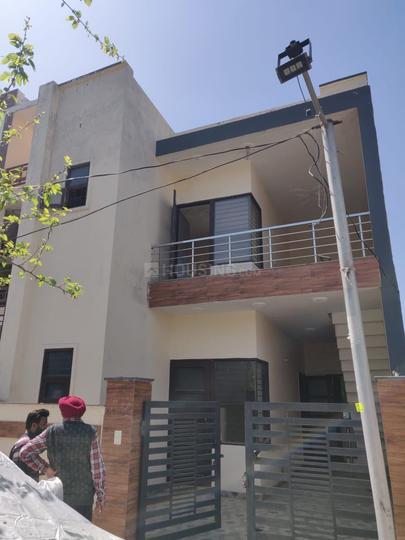 G T B Nagar Main Image 1