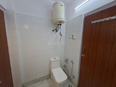 Image of 2170 Sq.ft 3 BHK Builder Floor for rent in Uday Park, New Delhi for Rs. 90000