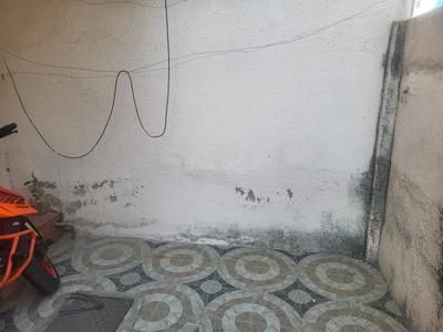 Bathroom Image of 850 Sq.ft 2 BHK Independent House for rent in BR Ramdevnagar Society, Manjalpur Vadodara for Rs. 12000