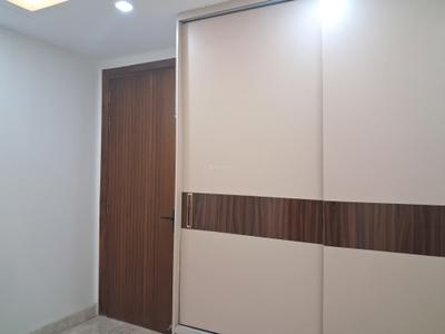 Bedroom Image of 1350 Sq.ft 3 BHK Builder Floor for sale in Paschim Vihar New Delhi for Rs. 26500000