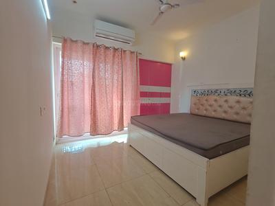 Bedroom Image of 1040 Sq.ft 2 BHK Apartment / Flat for rent in Gaurs 14th Avenue, Noida Extension Greater Noida for Rs. 27000