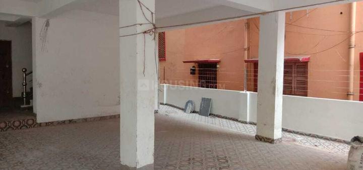 Zamin Property Main Image 1