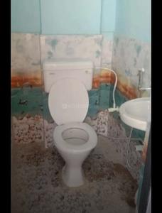 Bathroom Image of 800 Sq.ft 1 BHK Independent House for rent in Transport Nagar Lucknow for Rs. 6000