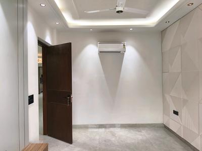 Bedroom Image of 2700 Sq.ft 4 BHK Builder Floor for sale in Paramount Luxury Floors Sushant Lok 3, Sector 57 Gurgaon for Rs. 38000000