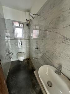Bathroom Image of 575 Sq.ft 1.5 BHK Apartment / Flat for sale in Royal Altezza, Ghatkopar East Mumbai for Rs. 17500000