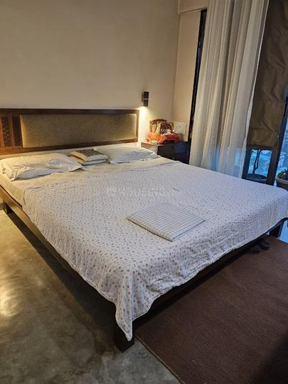 Lokhandwala Back road Bedroom 1