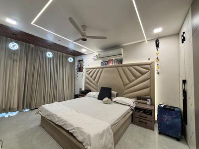 Bedroom Image of 2500 Sq.ft 4 BHK Apartment / Flat for sale in CGHS Gurugram Apartment, Sector 56 Gurgaon for Rs. 35000000